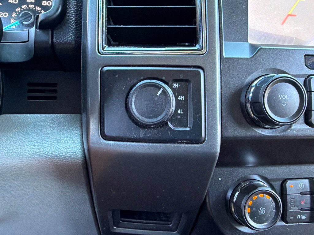 Used 2019 Ford F150 XLT w/ Equipment Group 302A Luxury AWD/4WD image 13