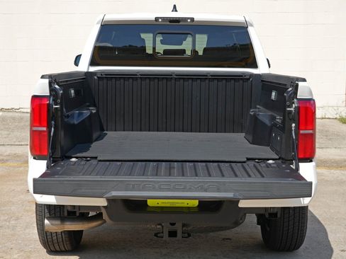 Used 2024 Toyota Tacoma TRD Sport w/ TRD Sport Upgrade Package RWD image 10