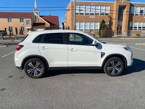 Used 2020 Mitsubishi Outlander Sport ES image 4