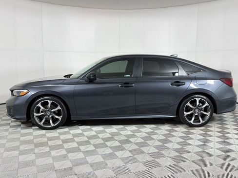 Used 2025 Honda Civic Sport Touring image 2