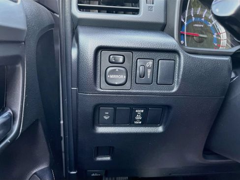 Used 2018 Toyota 4Runner SR5 Premium AWD/4WD image 12