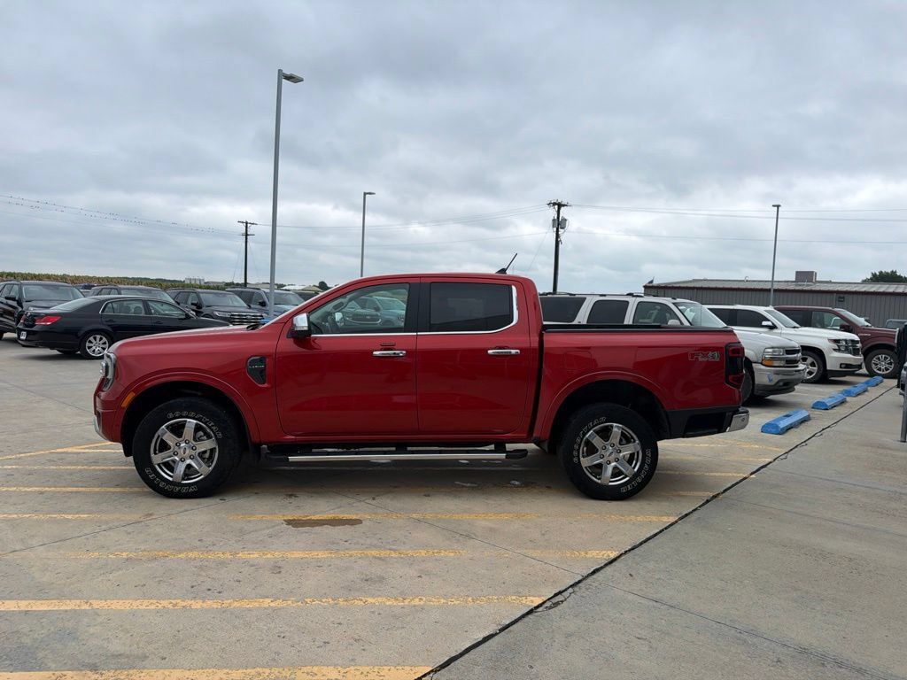 Used 2024 Ford Ranger Lariat w/ FX4 Off-Road Package AWD/4WD image 4