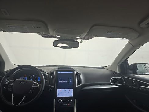 Used 2024 Ford Edge SEL w/ Sport Appearance Package image 7