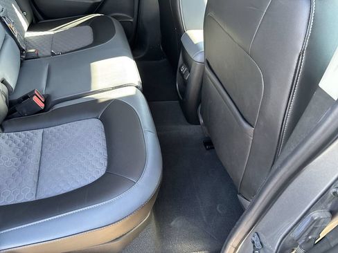 Certified 2022 Chevrolet Colorado Z71 AWD/4WD image 38