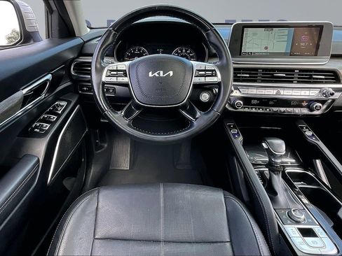 Used 2022 Kia Telluride EX w/ EX Premium Package image 8
