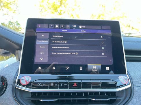 Used 2024 Jeep Compass Latitude image 18