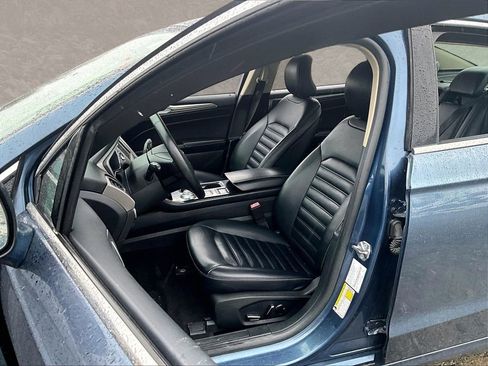 Used 2019 Ford Fusion SEL image 22