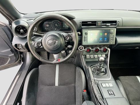 Used 2024 Toyota GR86 Premium RWD image 21