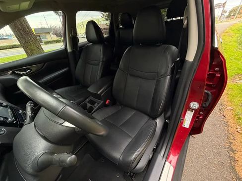 Used 2015 Nissan Rogue SL w/ SL Premium Package image 14