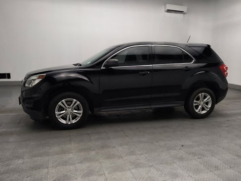 Used 2017 Chevrolet Equinox LS FWD image 2