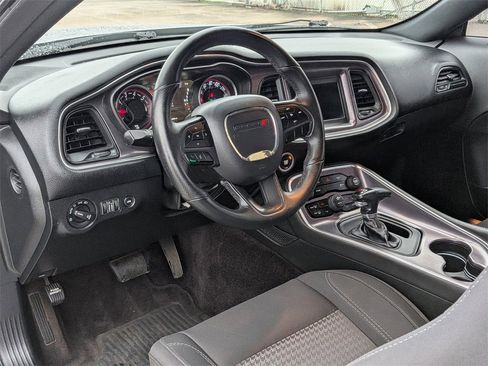 Used 2018 Dodge Challenger R/T image 13