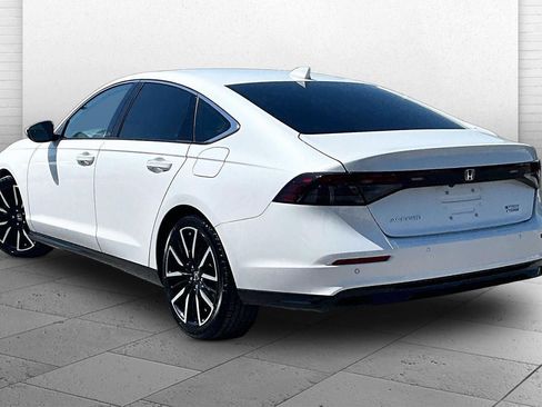 Used 2023 Honda Accord Touring image 10