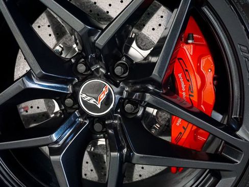 Used 2015 Chevrolet Corvette Z06 w/ 3LZ Preferred Equipment Group image 46