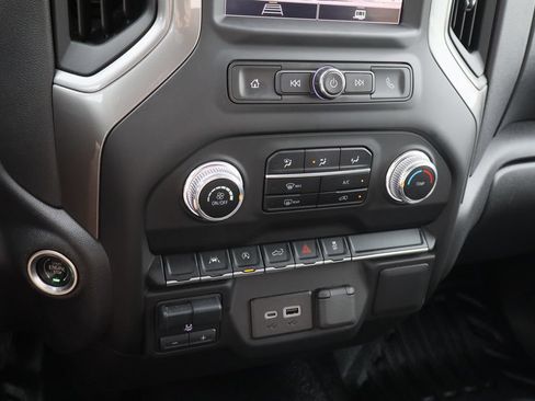 Used 2023 GMC Sierra 1500 Pro AWD/4WD image 17