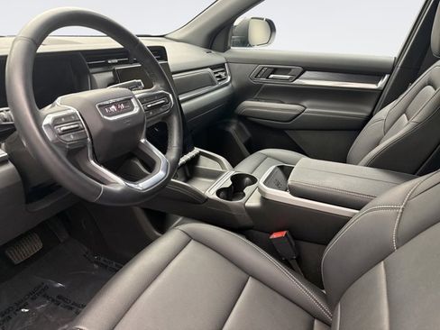 Used 2025 GMC Terrain Elevation w/ Elevation Premium Package AWD/4WD image 10