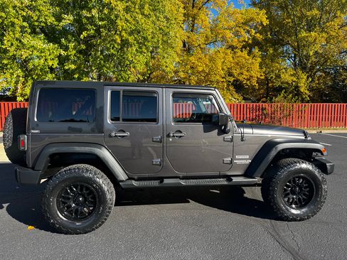 Used 2014 Jeep Wrangler Unlimited Sport w/ Quick Order Package 24S image 3