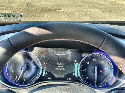 New 2026 Chrysler Pacifica Pinnacle FWD image 17