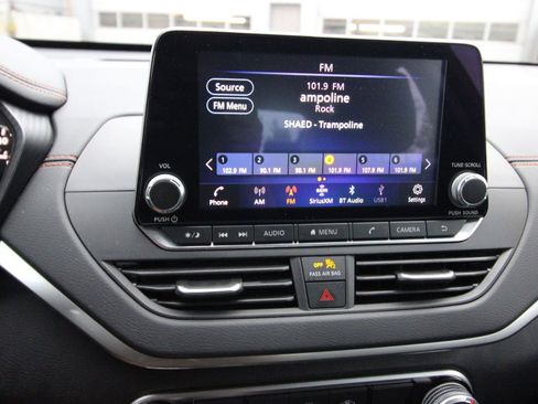 Used 2021 Nissan Altima 2.5 SR image 15