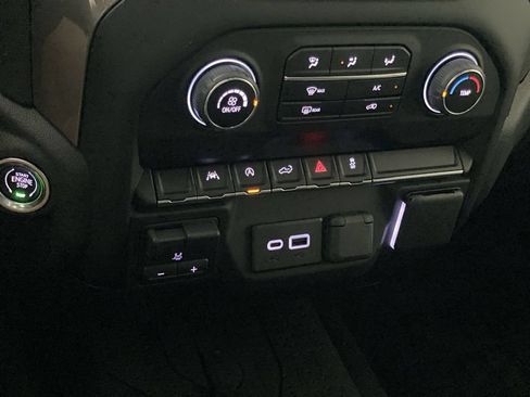 Used 2023 Chevrolet Silverado 1500 Custom AWD/4WD image 23