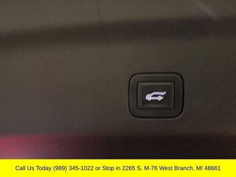 Used 2024 GMC Yukon XL Denali Ultimate w/ LPO, Floor Liner Package image 30