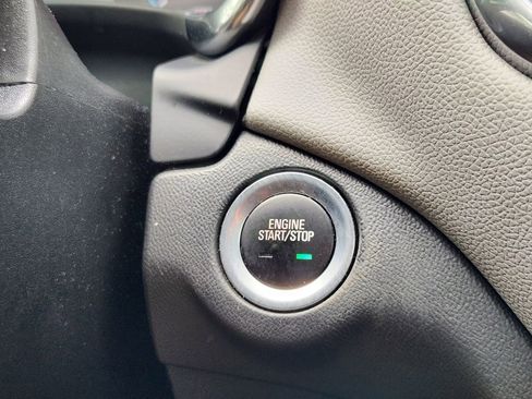 Used 2018 Chevrolet Equinox LS image 20