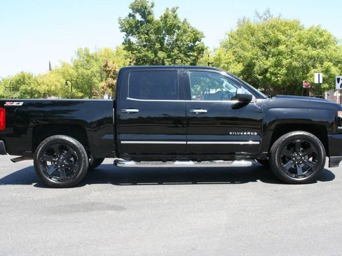 Used 2016 Chevrolet Silverado 1500 LTZ Z71 w/ LTZ Plus Package AWD/4WD image 4