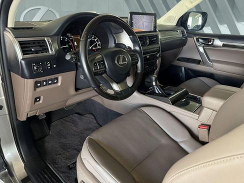 Certified 2022 Lexus GX 460 Premium w/ Premium Package AWD/4WD image 10