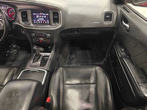 Used 2021 Dodge Charger SXT w/ Leather Interior Group RWD image 23