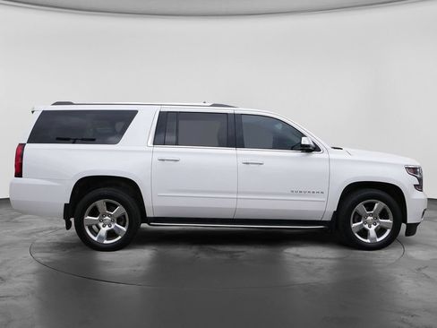 Used 2017 Chevrolet Suburban Premier AWD/4WD image 11