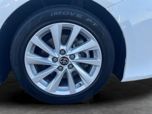 Used 2022 Toyota Camry LE image 54