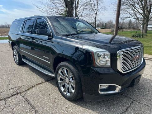 Used 2016 GMC Yukon XL Denali w/ Open Road Package image 2