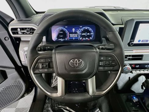 Certified 2025 Toyota Tacoma TRD Sport AWD/4WD image 10