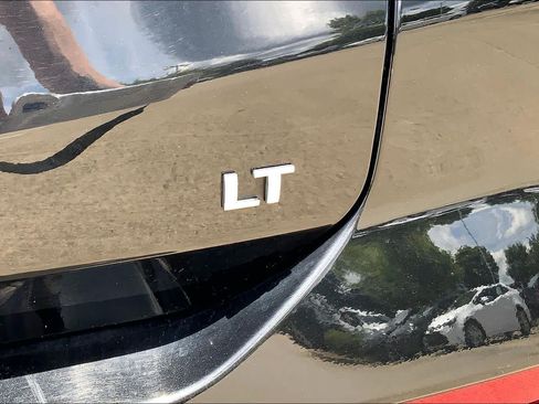 Used 2024 Chevrolet Equinox LT FWD image 10