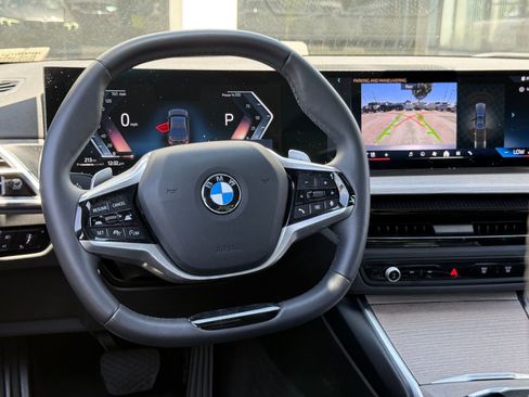 Used 2025 BMW 330i xDrive Sedan AWD/4WD image 39