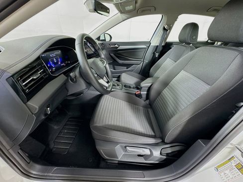 Used 2025 Volkswagen Jetta S image 23