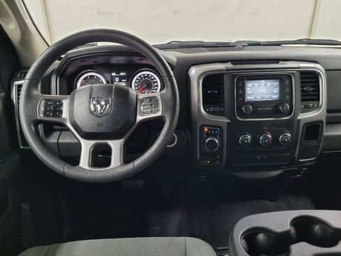 Used 2022 RAM 1500 Classic SLT AWD/4WD image 22