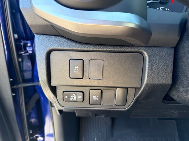 Used 2023 Toyota Tacoma SR5 w/ Technology Package AWD/4WD image 28