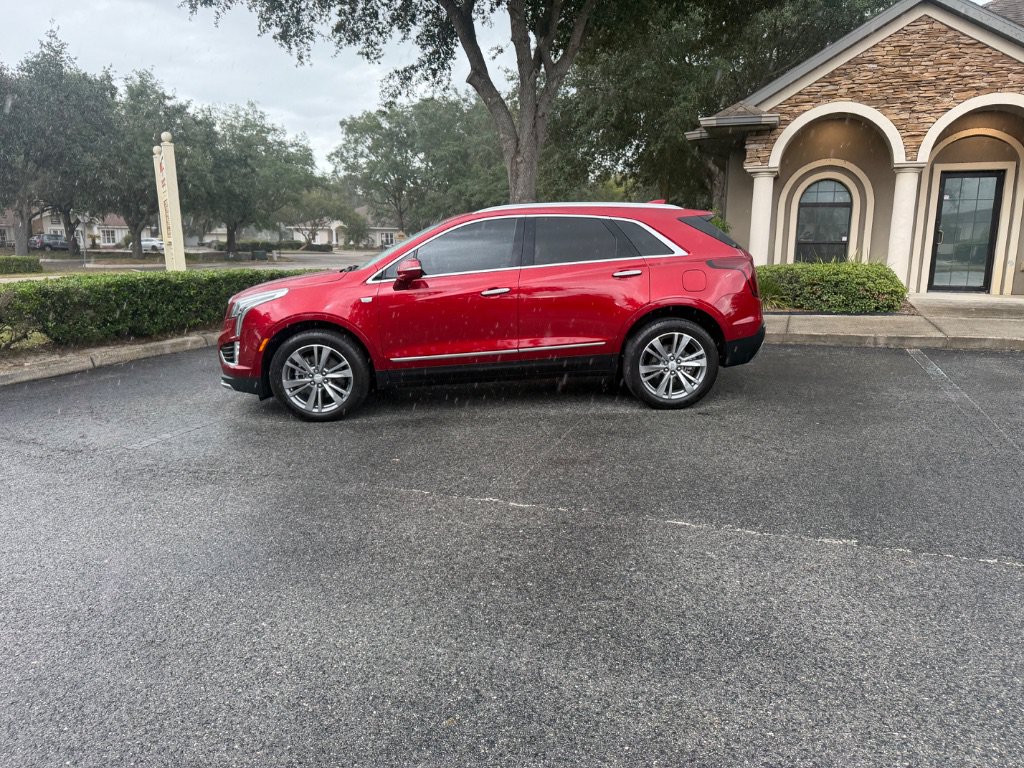 Used 2024 Cadillac XT5 Premium Luxury w/ Technology Package FWD image 2