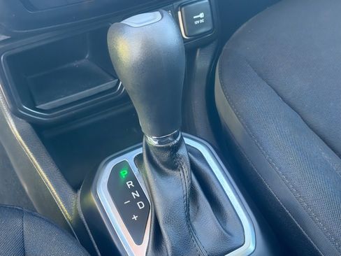 Used 2018 Jeep Renegade Altitude image 25