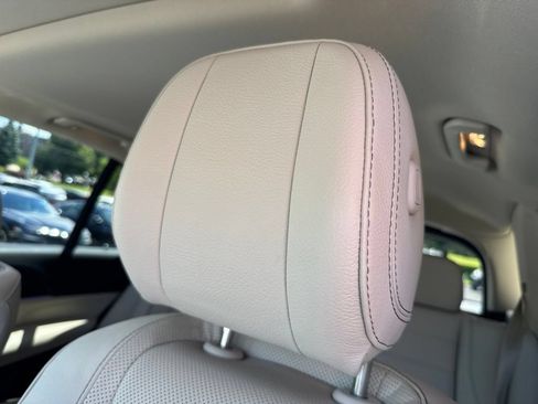 Used 2023 Mercedes-Benz GLE 350 4MATIC image 32