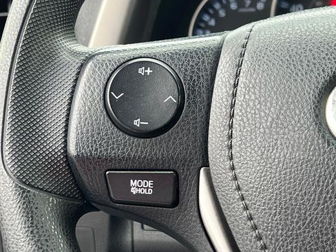 Used 2016 Toyota RAV4 LE AWD/4WD image 20