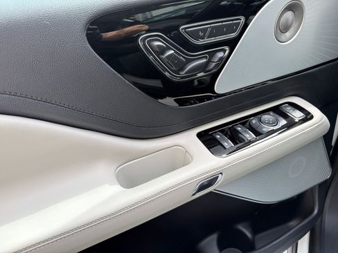 New 2026 Lincoln Aviator Reserve image 36