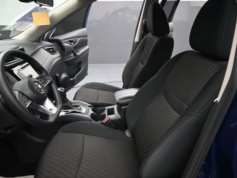 Used 2020 Nissan Rogue S image 10