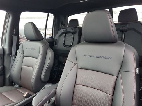 Used 2023 Honda Ridgeline Black Edition image 11