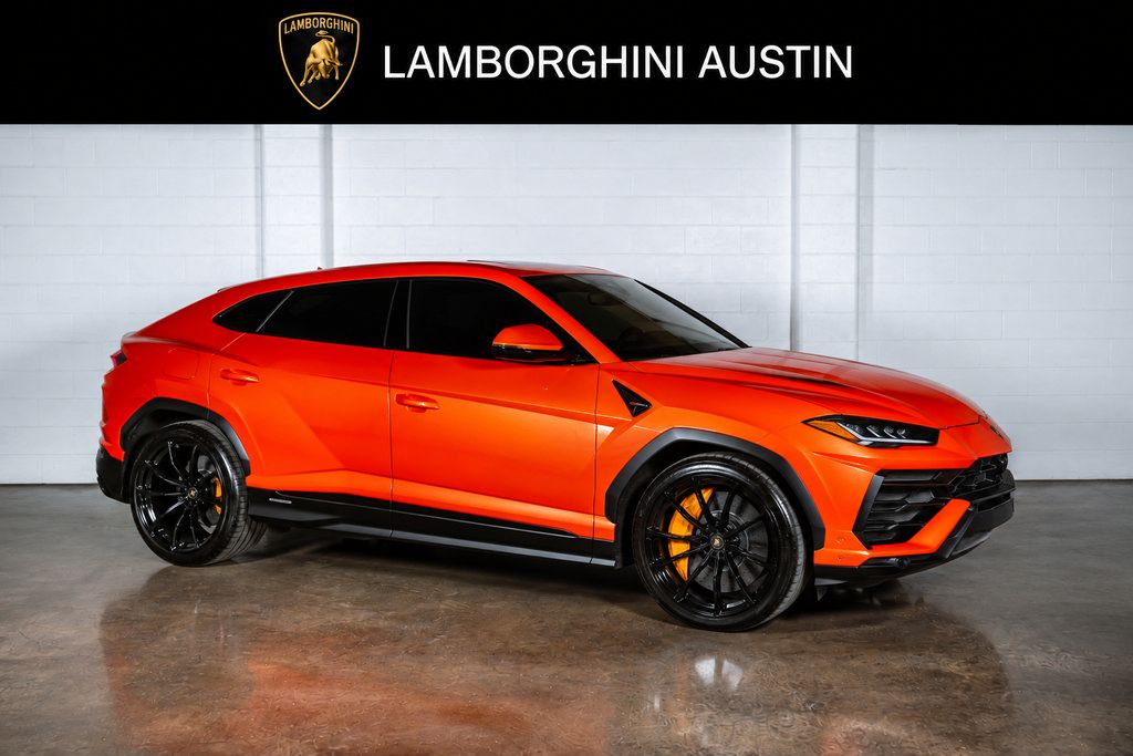 Used 2024 Lamborghini Urus S AWD/4WD image 1