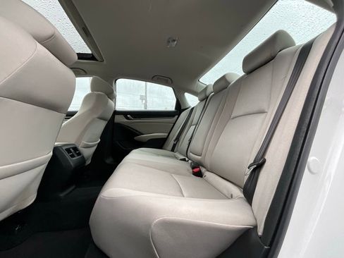 Used 2019 Honda Accord EX image 13