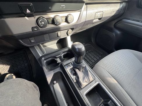 Used 2019 Toyota Tacoma SR image 58