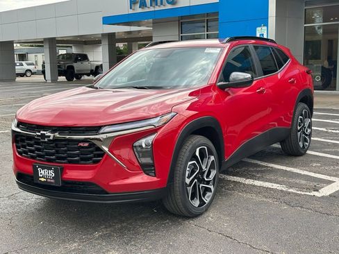 New 2026 Chevrolet Trax RS w/ Driver Confidence Package FWD image 3