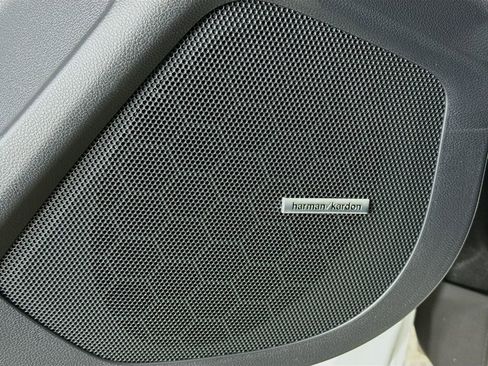 New 2026 Subaru Ascent Limited image 18