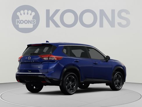 Used 2024 Nissan Rogue SV AWD/4WD image 4